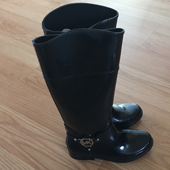 Michael Kors Rain Boots (6M) - Picture 1 of 6